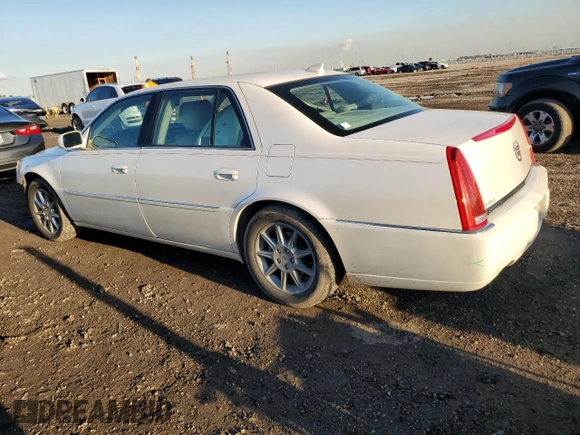 2011 Cadillac DTS Luxury Collection z VIN 1G6KD5E66BU135649, wystawiony jako Copart lot #45984535 z przebiegiem 87 492 mil mil oraz Szkody całkowita. Historia ofert i sprzedaży dostępna na DreamBid. Obrazek 2.