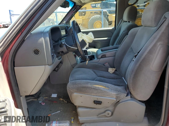 2005 Chevrolet Suburban Z71 with VIN 3GNFK16Z05G109536, listed as a Copart auction lot 46435445 with 319,814 mi miles and Non Repairable. Bid and sale history available at carsss.com. Image 7.