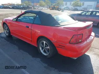 2000 Ford Mustang with VIN 1FAFP4444YF198834, listed as a IAAI auction lot 40780129 with 189,915 mi miles. Bid and sale history available at carsss.com. Image 3.