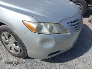 2008 Toyota Camry LE with VIN 4T1BE46K98U200515, listed as a IAAI auction lot 41840132 with 304,108 mi miles. Bid and sale history available at carsss.com. Image 6.