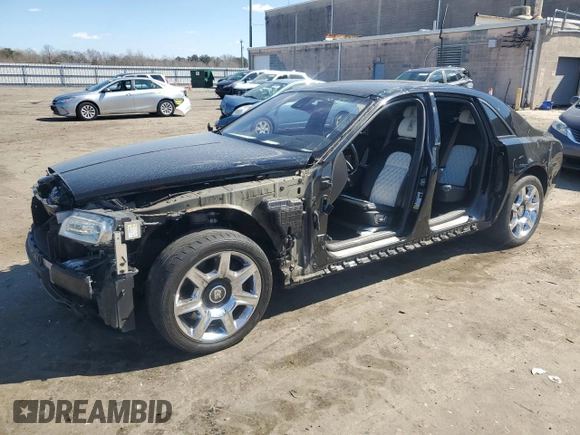 2010 Rolls-Royce Ghost z VIN SCA664S51AUX49058, wystawiony jako Copart lot #50769465 z przebiegiem 91 536 mil mil oraz Szkody całkowita. Historia ofert i sprzedaży dostępna na DreamBid. Obrazek 1.