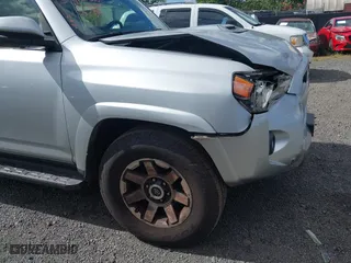 2017 Toyota 4Runner SR5 with VIN JTEBU5JR1H5443565, listed as a IAAI auction lot 41503001 with 57,183 mi miles. Bid and sale history available at carsss.com. Image 17.