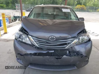 2014 Toyota Sienna Limited z VIN 5TDDK3DC9ES088584, wystawiony jako IAAI lot #42333016 z przebiegiem 115 138 mil mil oraz . Historia ofert i sprzedaży dostępna na DreamBid. Obrazek 12.
