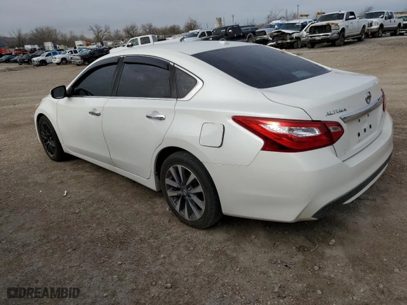 2017 Nissan Altima 2.5 SR with VIN 1N4AL3AP4HC172895, listed as a Copart auction lot 50276095 with 240,274 mi miles and Clean Title. Bid and sale history available at carsss.com. Image 2.