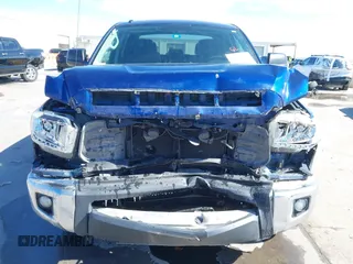 2015 Toyota Tundra SR5 z VIN 5TFEM5F16FX091122, wystawiony jako IAAI lot #41623318 z przebiegiem 178 557 mil mil oraz . Historia ofert i sprzedaży dostępna na DreamBid. Obrazek 6.