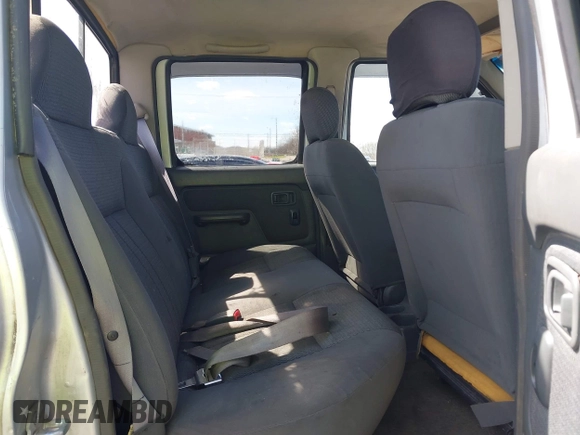 2001 Nissan Frontier SE z VIN 1N6ED27T11C371123, wystawiony jako IAAI lot #41874917 z przebiegiem 291 582 mil mil oraz . Historia ofert i sprzedaży dostępna na DreamBid. Obrazek 8.
