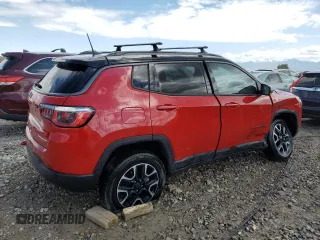 2019 Jeep Compass Trailhawk z VIN 3C4NJDDB6KT795244, wystawiony jako Copart lot #57092515 z przebiegiem 88 307 mil mil oraz Szkoda całkowita • Salvage title. Historia ofert i sprzedaży dostępna na DreamBid. Obrazek 3.