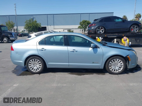 2010 Mercury Milan Hybrid with VIN 3MEDM0L35AR641477, listed as a IAAI auction lot 42443628 with 102,890 mi miles and . Bid and sale history available at DreamBid. Image 14.