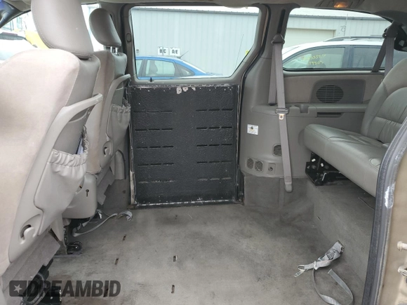 2001 Chrysler Town & Country Limited with VIN 2C8GP64L21R387318, listed as a Copart auction lot 79038314 with 103,637 mi miles and Salvage Title. Bid and sale history available at carsss.com. Image 11.