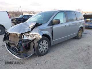 2018 Dodge Grand Caravan SE z VIN 2C4RDGBG9JR364276, wystawiony jako IAAI lot #41343237 z przebiegiem 110 893 mil mil oraz . Historia ofert i sprzedaży dostępna na DreamBid. Obrazek 2.