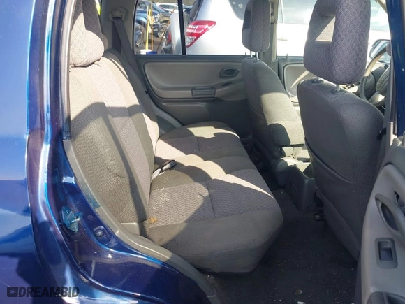 2004 Chevrolet Tracker with VIN 2CNBE134746901695, listed as a IAAI auction lot 41519592 with 295969 miles. Bid and sale history available at carsss.com. Image 8.