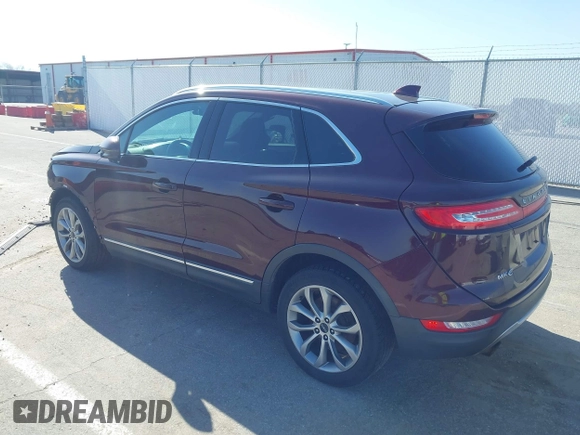 2016 Lincoln MKC Select z VIN 5LMCJ2C96GUJ00891, wystawiony jako IAAI lot #41962387 z przebiegiem 173 999 mil mil oraz . Historia ofert i sprzedaży dostępna na DreamBid. Obrazek 3.