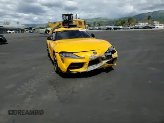 2021 Toyota Supra 3.0 z VIN WZ1DB0C01MW034802, wystawiony jako Copart lot #51387765 z przebiegiem Nie podano mil oraz Szkoda całkowita • Salvage title. Historia ofert i sprzedaży dostępna na DreamBid. Obrazek 11.