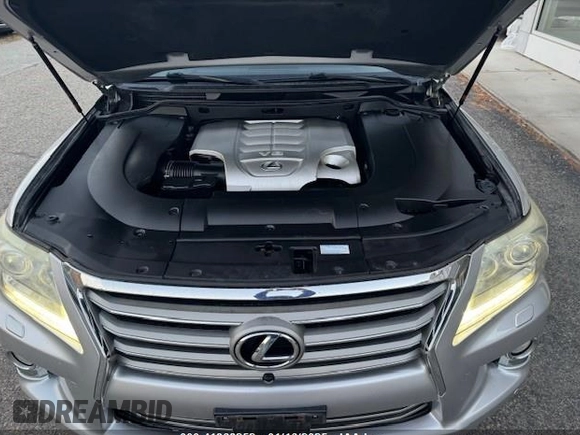 2013 Lexus LX 570 with VIN JTJHY7AX8D4089490, listed as a IAAI auction lot 41368252 with 203,267 mi miles and . Bid and sale history available at DreamBid. Image 9.