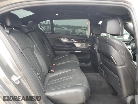 2018 BMW 7 Series 750i with VIN WBA7F0C59JGM24142, listed as a Copart auction lot 45532365 with 62,120 mi miles and Salvage Title. Bid and sale history available at carsss.com. Image 10.