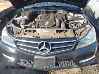2014 Mercedes-Benz C-Class C 250 Sport with VIN WDDGF4HB6ER320555, listed as a IAAI auction lot 41339486 with 77,886 mi miles. Bid and sale history available at carsss.com. Image 10.