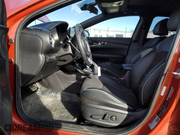 2021 Kia Forte GT-Line z VIN 3KPF34AD0ME388791, wystawiony jako Copart lot #46462945 z przebiegiem 56 346 mil mil oraz Szkoda całkowita • Salvage title. Historia ofert i sprzedaży dostępna na DreamBid. Obrazek 7.