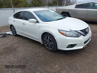 2017 Nissan Altima SR with VIN 1N4AL3AP4HN326560, listed as a IAAI auction lot 41349728 with 153,960 mi miles and . Bid and sale history available at carsss.com. Image 1.