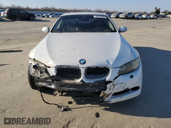 2007 BMW 3 Series 328i with VIN WBAWV13597P117499, listed as a Copart auction lot 42053095 with 230,508 mi miles and Salvage title. Bid and sale history available at DreamBid. Image 5.