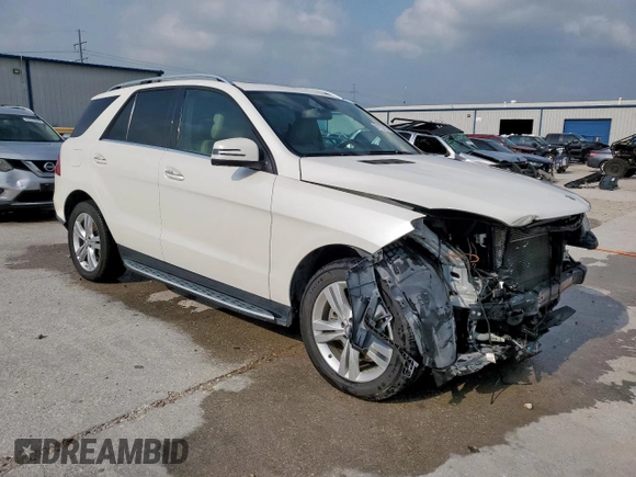 2013 Mercedes-Benz M 350 z VIN 4JGDA5JB7DA252092, wystawiony jako Copart lot #57122915 z przebiegiem 71 502 mil mil oraz Szkoda całkowita • Salvage title. Historia ofert i sprzedaży dostępna na DreamBid. Obrazek 4.