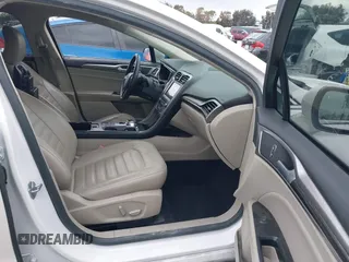 2017 Ford Fusion SE with VIN 3FA6P0HD0HR180188, listed as a IAAI auction lot 42146020 with 100,901 mi miles and . Bid and sale history available at DreamBid. Image 5.
