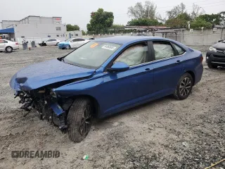 2024 Volkswagen Jetta S с VIN 3VW5M7BU7RM102809, выставлен на аукционе Copart как лот 64868855 с пробегом 10 114 миль миль и На запчасти • Non repairable. История ставок и продаж доступна на DreamBid. Изображение 1.