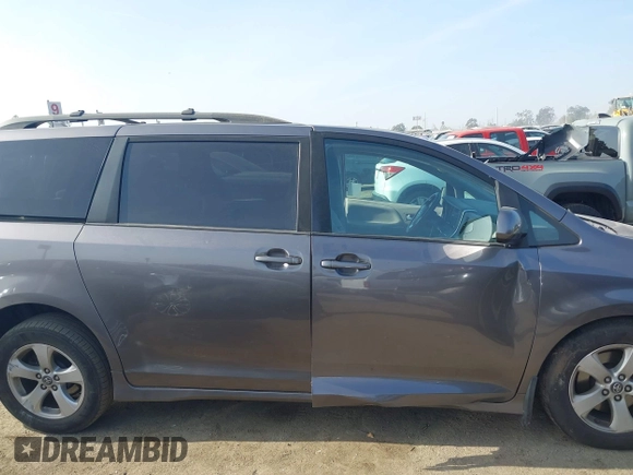 2019 Toyota Sienna LE Auto Access Seat with VIN 5TDKZ3DC4KS987948, listed as a IAAI auction lot 41225296 with 104,189 mi miles and . Bid and sale history available at DreamBid. Image 13.