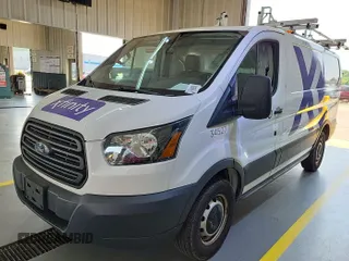 2015 Ford Transit Cargo z VIN 1FTNR1ZM4FKA55197, wystawiony jako IAAI lot #42679339 z przebiegiem 102 801 mil mil oraz . Historia ofert i sprzedaży dostępna na DreamBid. Obrazek 1.
