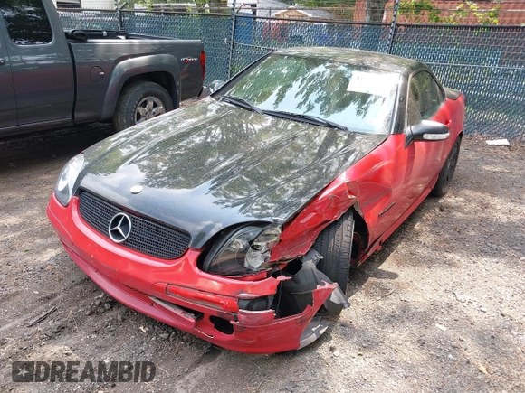 2002 Mercedes-Benz SLK 230 Kompressor with VIN WDBKK49F42F239518, listed as a IAAI auction lot 42697382 with 197,439 mi miles and . Bid and sale history available at DreamBid. Image 2.