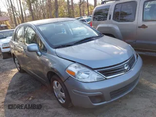 2011 Nissan Versa 1.8 S with VIN 3N1BC1AP9BL423170, listed as a IAAI auction lot 41821121 with 246,940 mi miles. Bid and sale history available at carsss.com. Image 1.