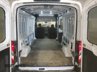 2022 Ford Transit Cargo with VIN 1FTBR2CG0NKA32901, listed as a Copart auction lot 63277404 with 29,146 mi miles and Salvage Title. Bid and sale history available at DreamBid. Image 10.