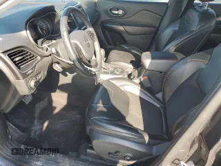 2019 Jeep Cherokee Trailhawk with VIN 1C4PJMBX9KD183343, listed as a Copart auction lot 48662565 with 77,988 mi miles and Non repairable. Bid and sale history available at DreamBid. Image 7.