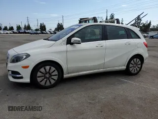 2014 Mercedes-Benz B with VIN WDDVP9AB9EJ001564, listed as a Copart auction lot 76207854 with 79,880 mi miles and Clean Title. Bid and sale history available at carsss.com. Image 1.
