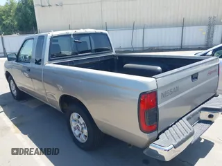 2000 Nissan Frontier XE z VIN 1N6DD26S9YC363236, wystawiony jako IAAI lot #42343821 z przebiegiem 187 720 mil mil oraz . Historia ofert i sprzedaży dostępna na DreamBid. Obrazek 3.