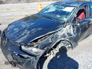 2017 Lexus IS 300 z VIN JTHCM1D20H5016196, wystawiony jako IAAI lot #41524105 z przebiegiem Nie podano mil oraz . Historia ofert i sprzedaży dostępna na DreamBid. Obrazek 6.