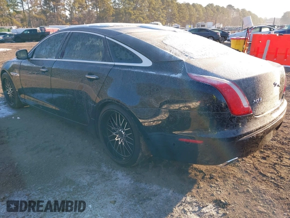 2012 Jaguar XJ XJL z VIN SAJWA2GB0CLV25378, wystawiony jako IAAI lot #41416644 z przebiegiem 90 582 mil mil oraz . Historia ofert i sprzedaży dostępna na DreamBid. Obrazek 3.