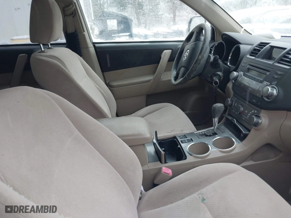 2009 Toyota Highlander with VIN JTEES41A992146912, listed as a IAAI auction lot 41202875 with 138,342 mi miles. Bid and sale history available at carsss.com. Image 5.