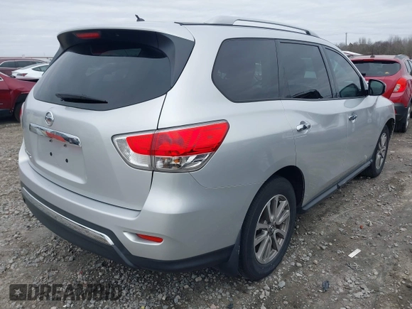 2015 Nissan Pathfinder S with VIN 5N1AR2MN9FC669494, listed as a IAAI auction lot 41488397 with 122,270 mi miles. Bid and sale history available at carsss.com. Image 4.