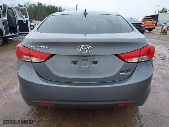 2013 Hyundai Elantra GLS PZEV with VIN 5NPDH4AE9DH421381, listed as a IAAI auction lot 41435537 with 253,528 mi miles. Bid and sale history available at carsss.com. Image 16.