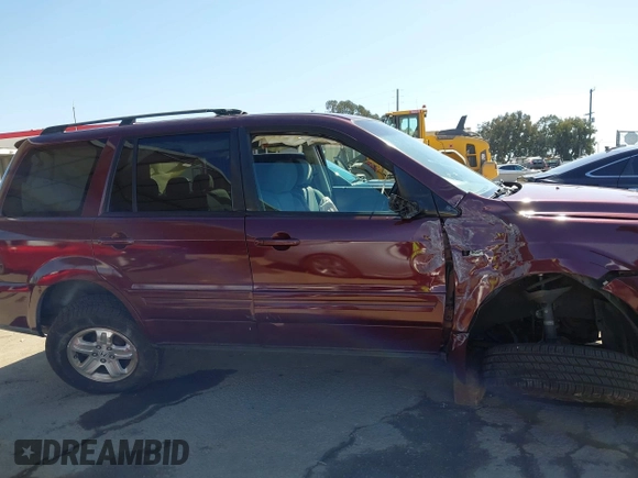 2008 Honda Pilot VP with VIN 5FNYF28238B008772, listed as a IAAI auction lot 42014263 with 110,239 mi miles and . Bid and sale history available at DreamBid. Image 12.
