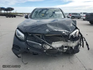 2018 Mercedes-Benz GLC with VIN WDC0J4KB2JF400671, listed as a Copart auction lot 42845225 with 70,948 mi miles and Clean Title. Bid and sale history available at carsss.com. Image 5.