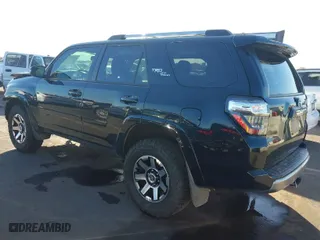 2018 Toyota 4Runner SR5 with VIN JTEBU5JR6J5501577, listed as a IAAI auction lot 40867781 with 62,769 mi miles. Bid and sale history available at carsss.com. Image 3.