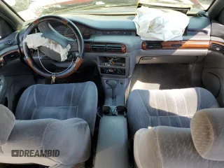 1993 Chrysler Concorde z VIN 2C3EL56T2PH535434, wystawiony jako Copart lot #70797804 z przebiegiem 277 791 mil mil oraz Szkody całkowita. Historia ofert i sprzedaży dostępna na DreamBid. Obrazek 8.
