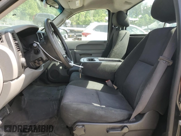 2012 GMC Sierra 1500 Work Truck z VIN 1GTN1TEX1CZ169695, wystawiony jako Copart lot #57875375 z przebiegiem 141 239 mil mil oraz Czysty tytuł • Clean title. Historia ofert i sprzedaży dostępna na DreamBid. Obrazek 7.