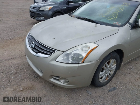 2010 Nissan Altima 2.5 SL with VIN 1N4AL2AP9AC117648, listed as a IAAI auction lot 42045098 with 231,244 mi miles. Bid and sale history available at carsss.com. Image 6.