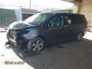 2011 Toyota Sienna with VIN 5TDZK3DC0BS075319, listed as a IAAI auction lot 41458855 with 211,583 mi miles. Bid and sale history available at carsss.com. Image 2.