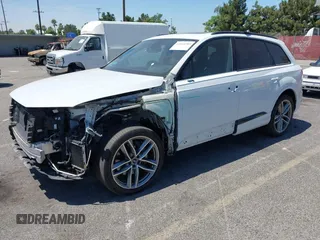2017 Audi Q7 Prestige with VIN WA1VAAF72HD035098, listed as a IAAI auction lot 42664203 with 49,279 mi miles and . Bid and sale history available at DreamBid. Image 2.