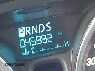 2018 Ford Fiesta SE z VIN 3FADP4BJ0JM104163, wystawiony jako IAAI lot #42306860 z przebiegiem 45 992 mil mil oraz . Historia ofert i sprzedaży dostępna na DreamBid. Obrazek 15.