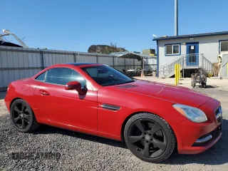 2012 Mercedes-Benz SLK 350 with VIN WDDPK5HA8CF038828, listed as a Copart auction lot 50047975 with 93,484 mi miles and Clean title. Bid and sale history available at DreamBid. Image 4.
