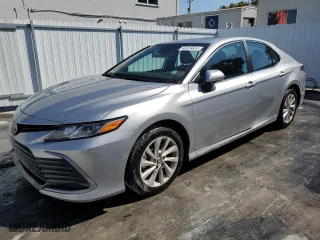 2024 Toyota Camry LE with VIN 4T1R11AK4RU921875, listed as a Copart auction lot 50224835 with 6,492 mi miles and Clean Title. Bid and sale history available at carsss.com. Image 1.